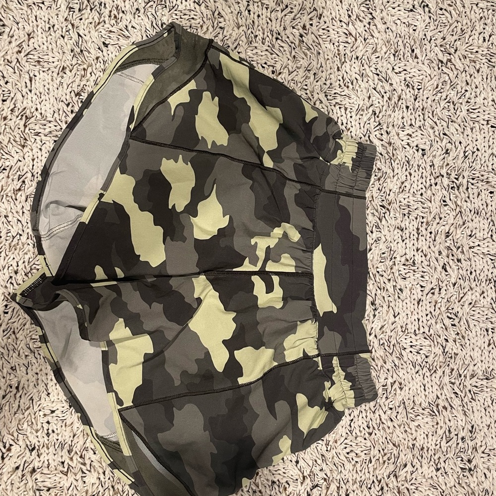 lululemon shorts size 2